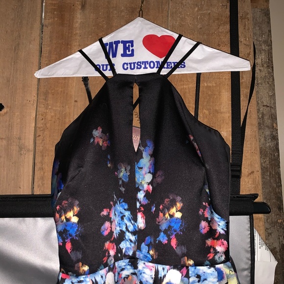 Prom Dress - Picture 3 of 4